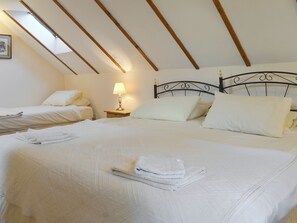 5 makuuhuonetta, ilmainen Wi-Fi, vuodevaatteet