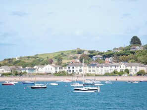 Marina - 3 bedroom accommodation in Appledore, near Bideford (Appledore, near Bideford)