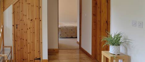 2 habitaciones, wifi gratis y ropa de cama