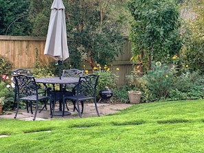 Outdoor dining - 2 bedroom accommodation in North Chideock, near Bridport (North Chideock, near Bridport)