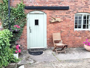 Exterior detail - Burdettes Cottage - 25349 (Milton, near Repton)