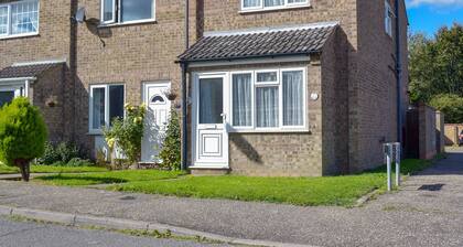 2 bedroom accommodation in Hopton-on-Sea, near Great Yarmouth