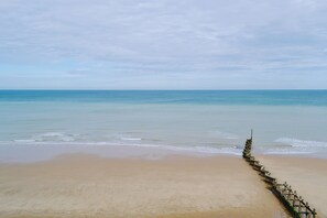 Beach - 2 bedroom accommodation in Cromer (Cromer)