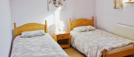 5 chambres, Wi-Fi gratuit, draps fournis