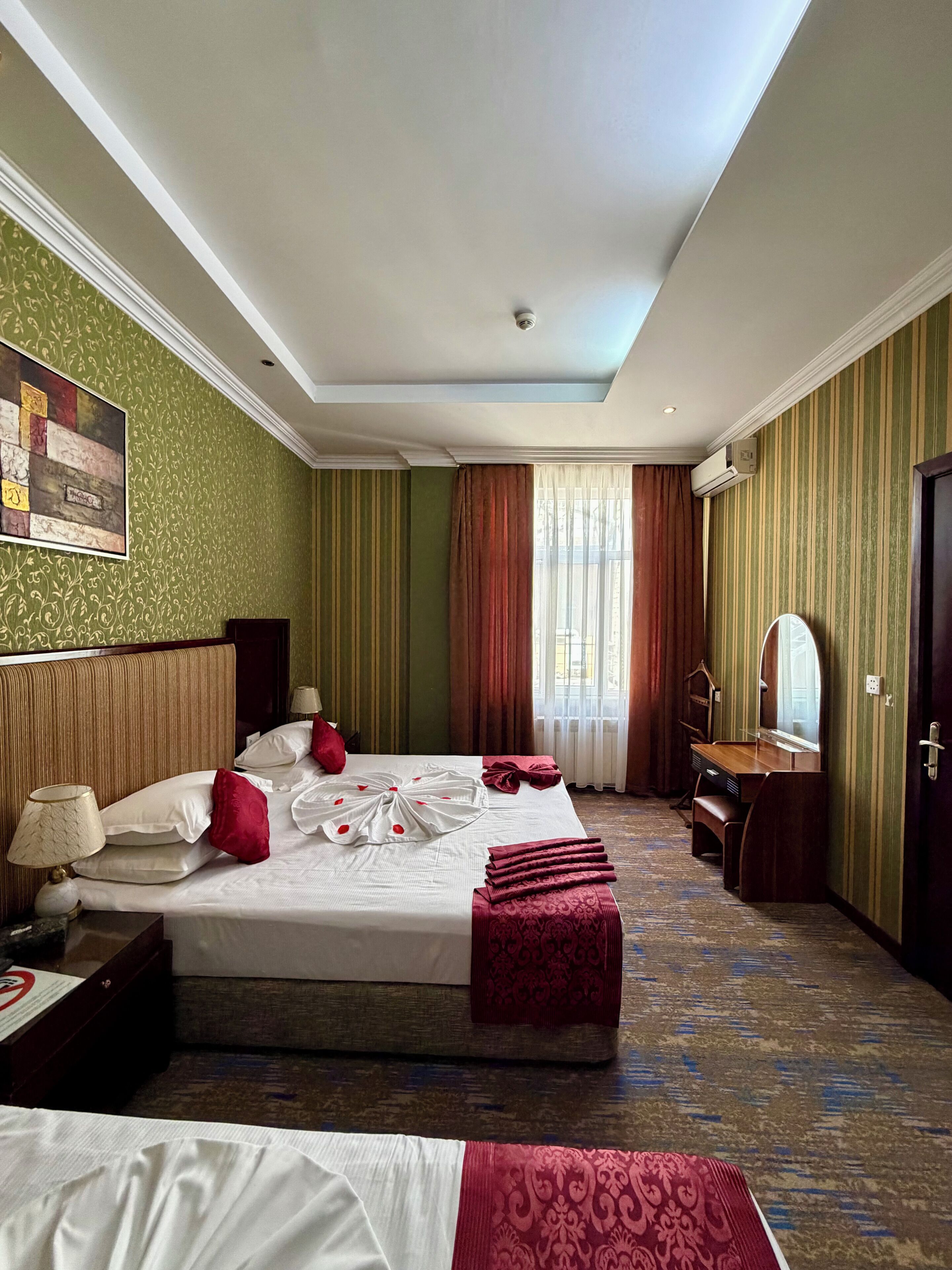 Photo - Royal Hotel