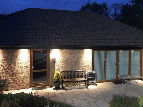 2 makuuhuoneen majoitus Kirknewtonissa lähellä East Calderia