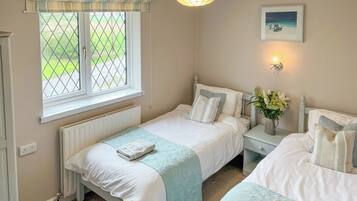 3 habitaciones, wifi gratis y ropa de cama