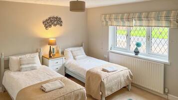 3 bedrooms, free WiFi, bed sheets