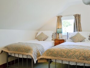 2 bedrooms, free WiFi, bed sheets