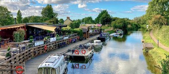1 chambres à coucher à North Newton