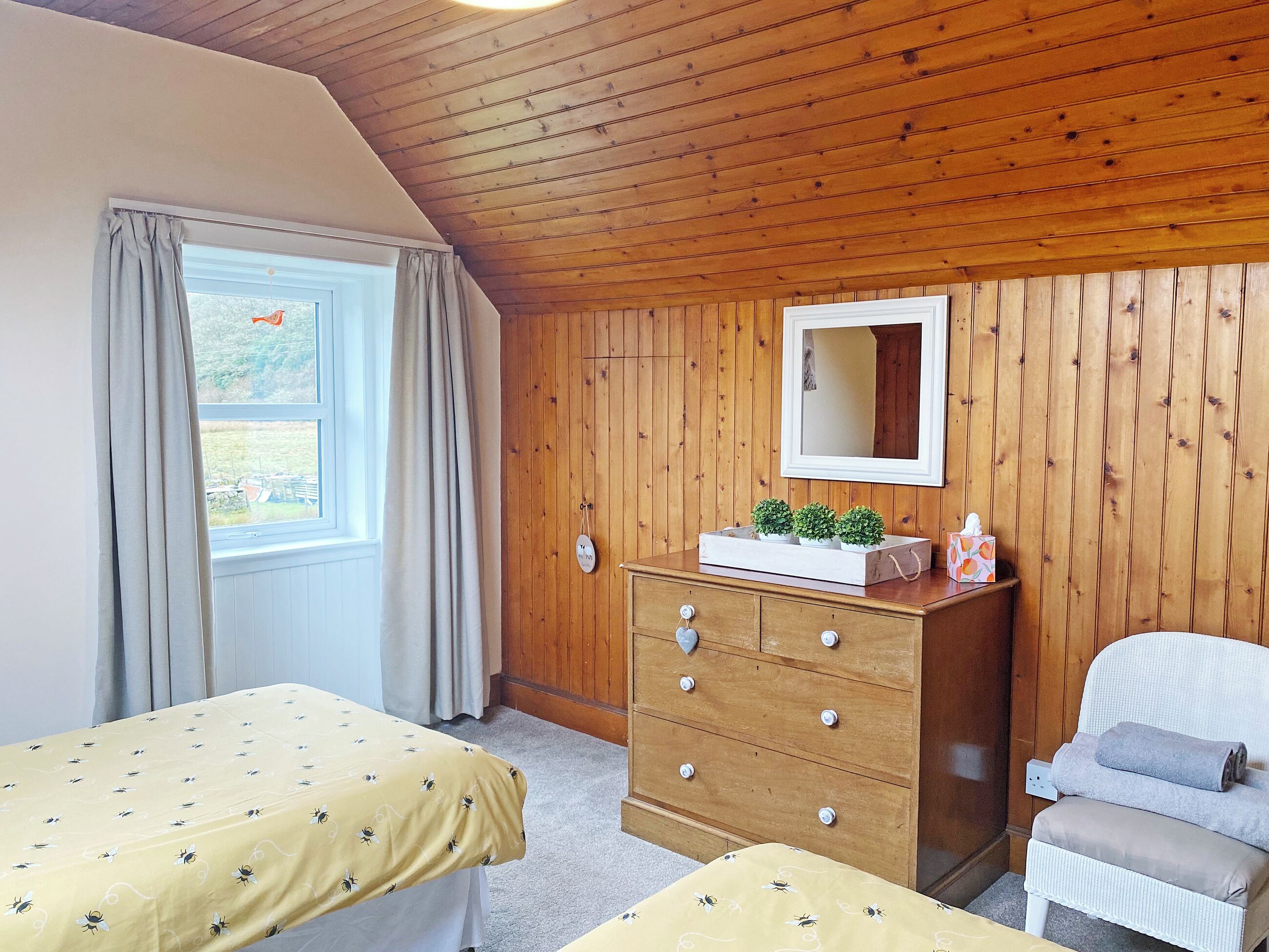3 chambres, accès au Wi-Fi (inclus), literie fournie