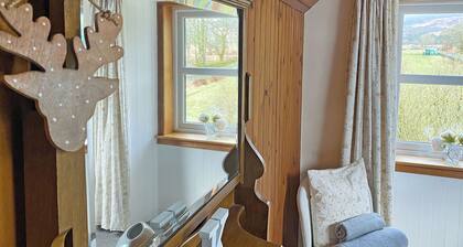 3 bedroom accommodation in Kilmichael Glassary, near Lochgilphead