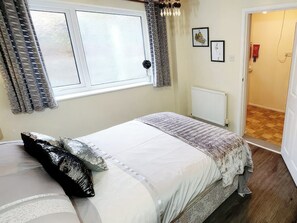 1 Schlafzimmer, kostenloses WLAN, Bettwäsche