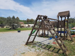Außen-Kinderspielplatz