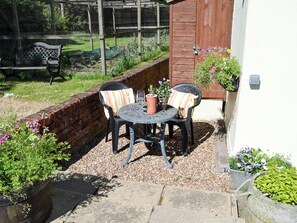Outdoor dining - Be sure to bring your walking boots. (Westfield, near Dereham)