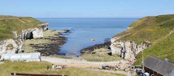 2 bedroom accommodation in Flamborough