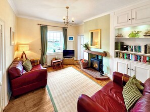 Fireplace - 2 bedroom accommodation in Happisburgh, near Cromer (Happisburgh, near Cromer)