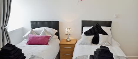 2 bedrooms, free WiFi, bed sheets