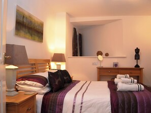 1 室のベッドルーム、WiFi (無料)