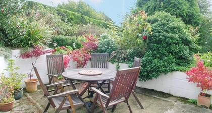 3 bedroom accommodation in Potterne, near Devizes