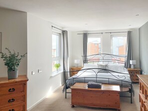 2 bedrooms, free WiFi, bed sheets