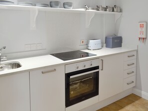 Dishwasher - 2 bedroom accommodation in Bothenhampton, near Bridport (Bothenhampton, near Bridport)