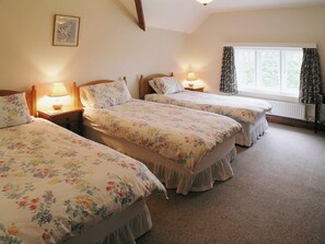 4 soverom, wi-fi (inkludert) og sengetøy