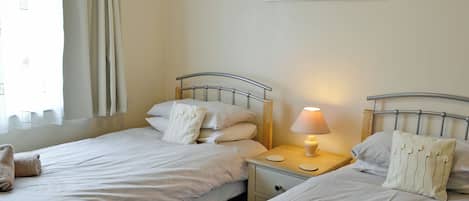 3 chambres, accĂšs au Wi-Fi (inclus), literie fournie