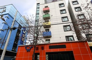 Front of property - W Motel (Tongyeong)