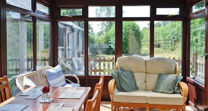 3 bedroom accommodation in Bala