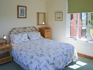 2 bedrooms, bed sheets - 2 bedroom accommodation in Hickling (Hickling)