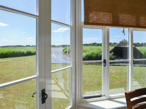 2 bedroom accommodation in Hickling