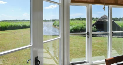 2 bedroom accommodation in Hickling