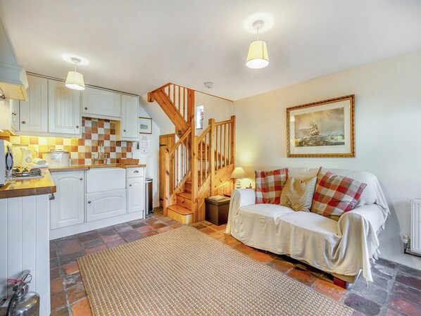 Living area - 1 bedroom accommodation in Wells-next-the-Sea (Wells-next-the-Sea)