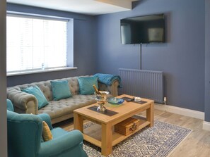 Fireplace - 5 bedroom accommodation in Alnmouth (Alnmouth)