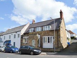 Exterior - 5 bedroom accommodation in Alnmouth (Alnmouth)
