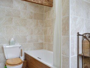 Towels - 3 bedroom accommodation in near Easingwold (near Easingwold)