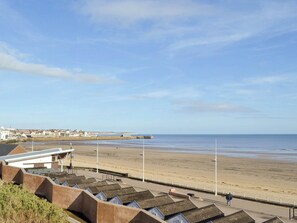 Beach - Beech Cottage - 27523 (Sewerby, near Bridlington)