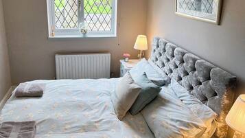 2 makuuhuonetta, ilmainen Wi-Fi, vuodevaatteet