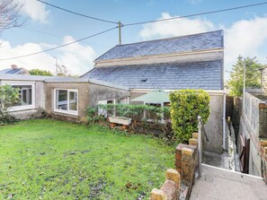 Exterior - 2 bedroom accommodation in Pembrey, near Burry Port (Pembrey, near Burry Port)