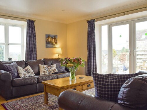 2 bedroom accommodation in Kinross