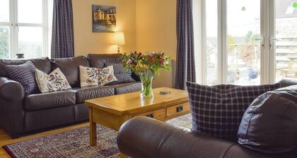 2 bedroom accommodation in Kinross