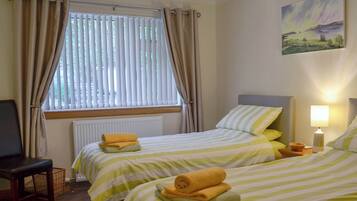 3 bedrooms, free WiFi, bed sheets