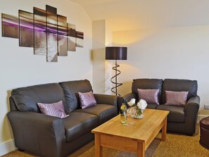 Living area - 3 bedroom accommodation in Sandown (Sandown)