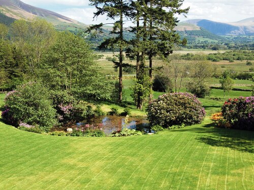 2 bedroom accommodation in Thornthwaite