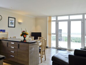 Living area - Pendine Beach Apartment (Pendine, near Amroth)