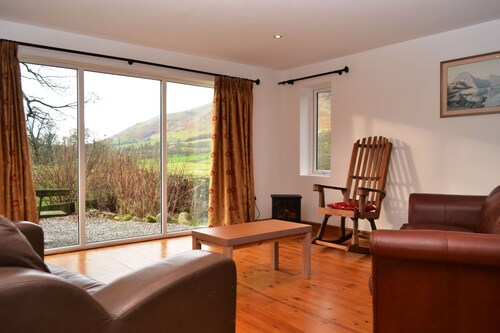4 bedroom accommodation in Guardhouse