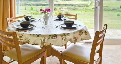 2 bedroom accommodation in Freshwater