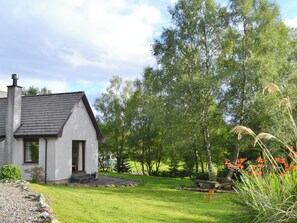 Exterior - 3 bedroom accommodation in Brig O&rsquo;Turk, near Callender (Brig O&rsquo;Turk, near Callender)