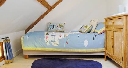 6 chambres à coucher à Oxborough